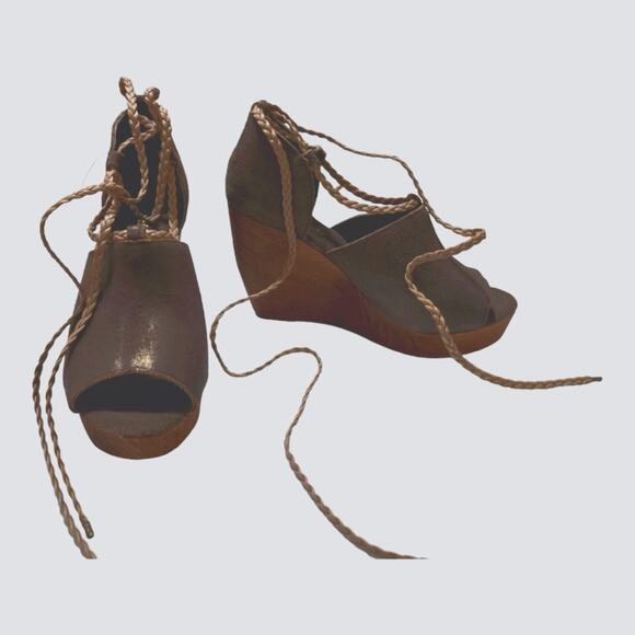 Very Volatile Platform Wooden Wedge Bronze Leather Gladiator Sandals Size 8 New! - Picture 3 of 13